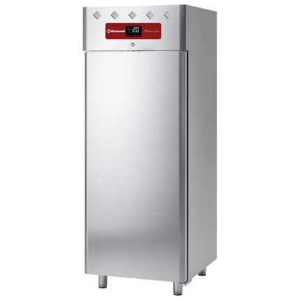 Ventilated refrigerator 700 liters, 1 door GN 2/1
