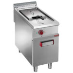 Electric fryer 1 tank 18 liters on closed cupboard