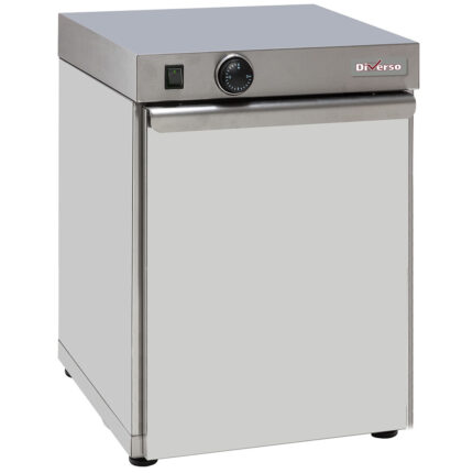 Heated cabinet for 30 plates